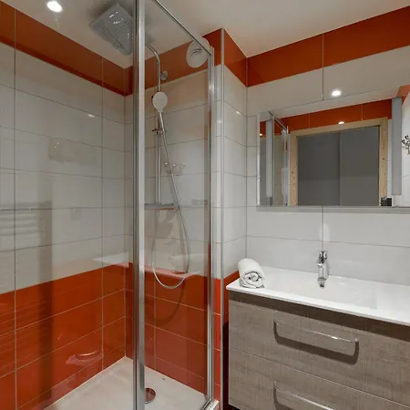 2 Pieces Renove Proche Pistes Avec Balcon Et Espace Bien-etre - Fr-1-181-2281 Apartament *